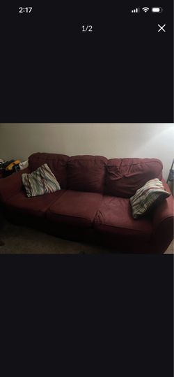 Long Burgundy Couch for sale !!!!!!