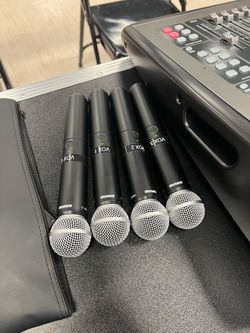 Shure BLX24R/SM58 Wireless Microphone System – 4 Available