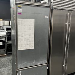 Subzero Panel Ready 30” Built In Bottom Freezer Refrigerator 