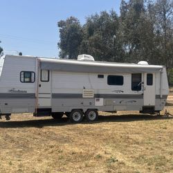 TRAILER 36 Ft Good Condition! 