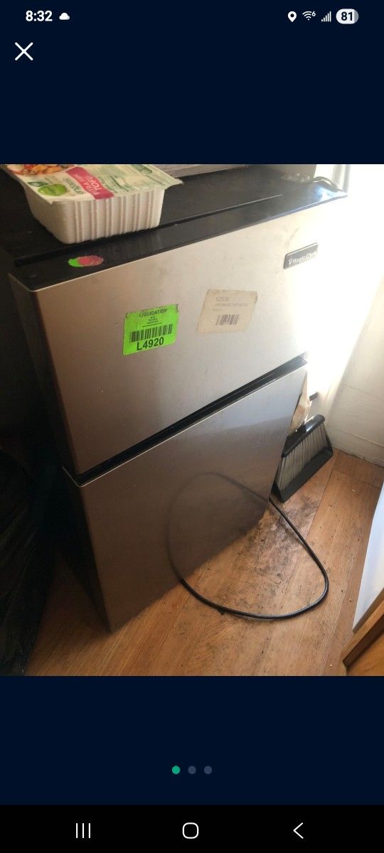 Magic chef small refrigerator