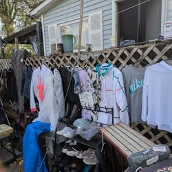 HUGE Multi-family Yard Sale.   Fri-sun.   9am-7pm.  Northeast KNOXVILLE 
