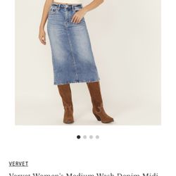 Vervet Medium Wash Denim Midi Skirt. 