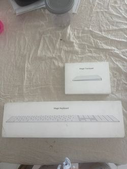 APPLE KEYBOARD AND TRACKPAD