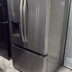 Midea French Door Refrigerator 