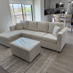 💥brand New Cream Sectionals With Free Ottoman ( Happy Customer)