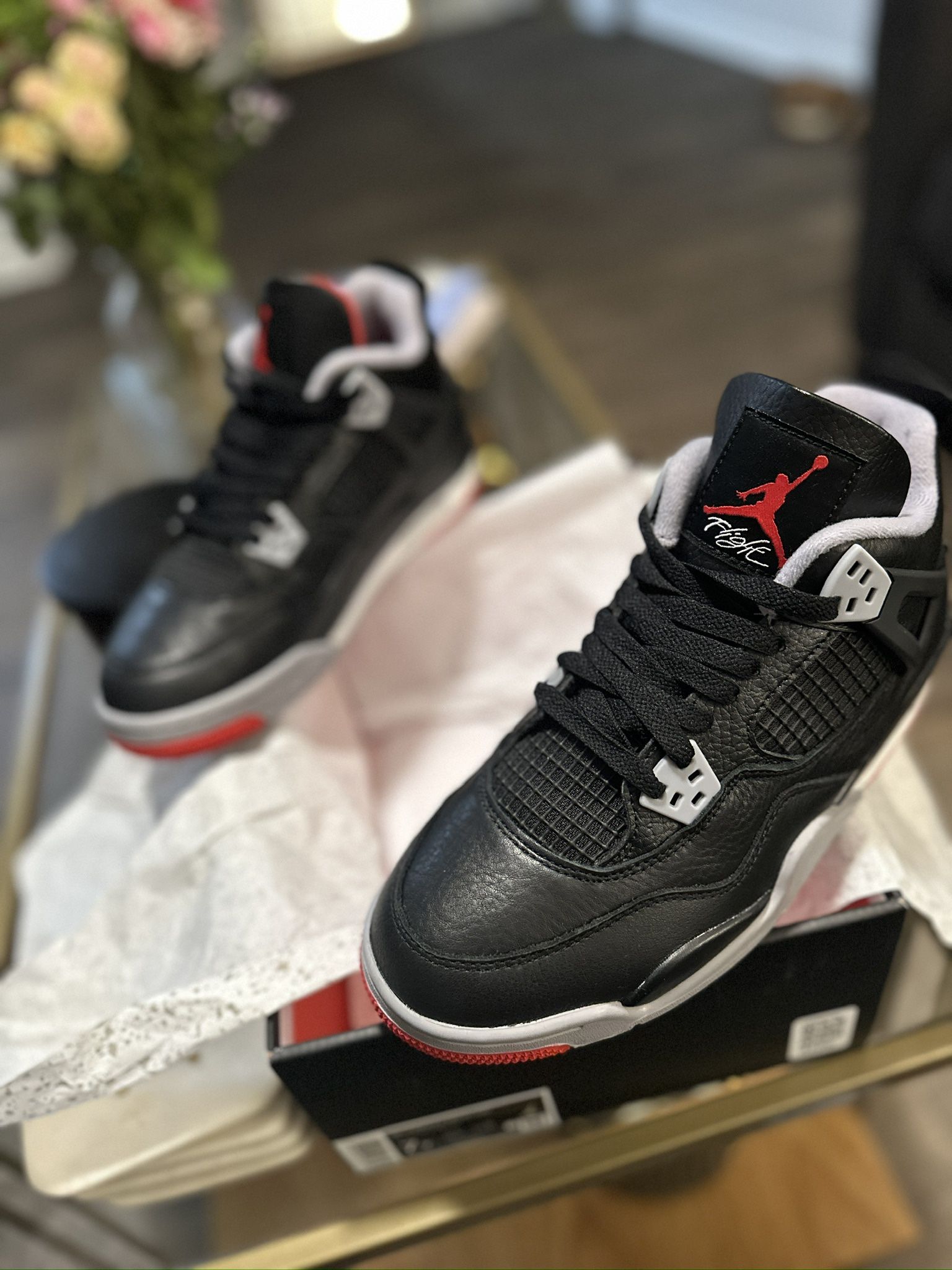 Jordan 4 Retro Grade school Size 7