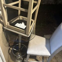 Glass Table / Bar Stool 