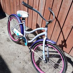 BEACH CRUISER BIKE