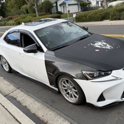 2018 LEXUS IS300
