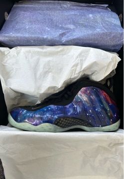 Nike Galaxy Foamposite Size 10 Brand New