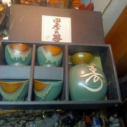 Vintage 5 Piece Kotobuki Brand Set.