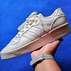 Men's Size 10 Adidas Rivalry Low Cloud White
