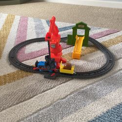 Thomas & Friends Cassia Crane & Cargo Set Motorized Toy Train & Track Playset, 14 Pieces