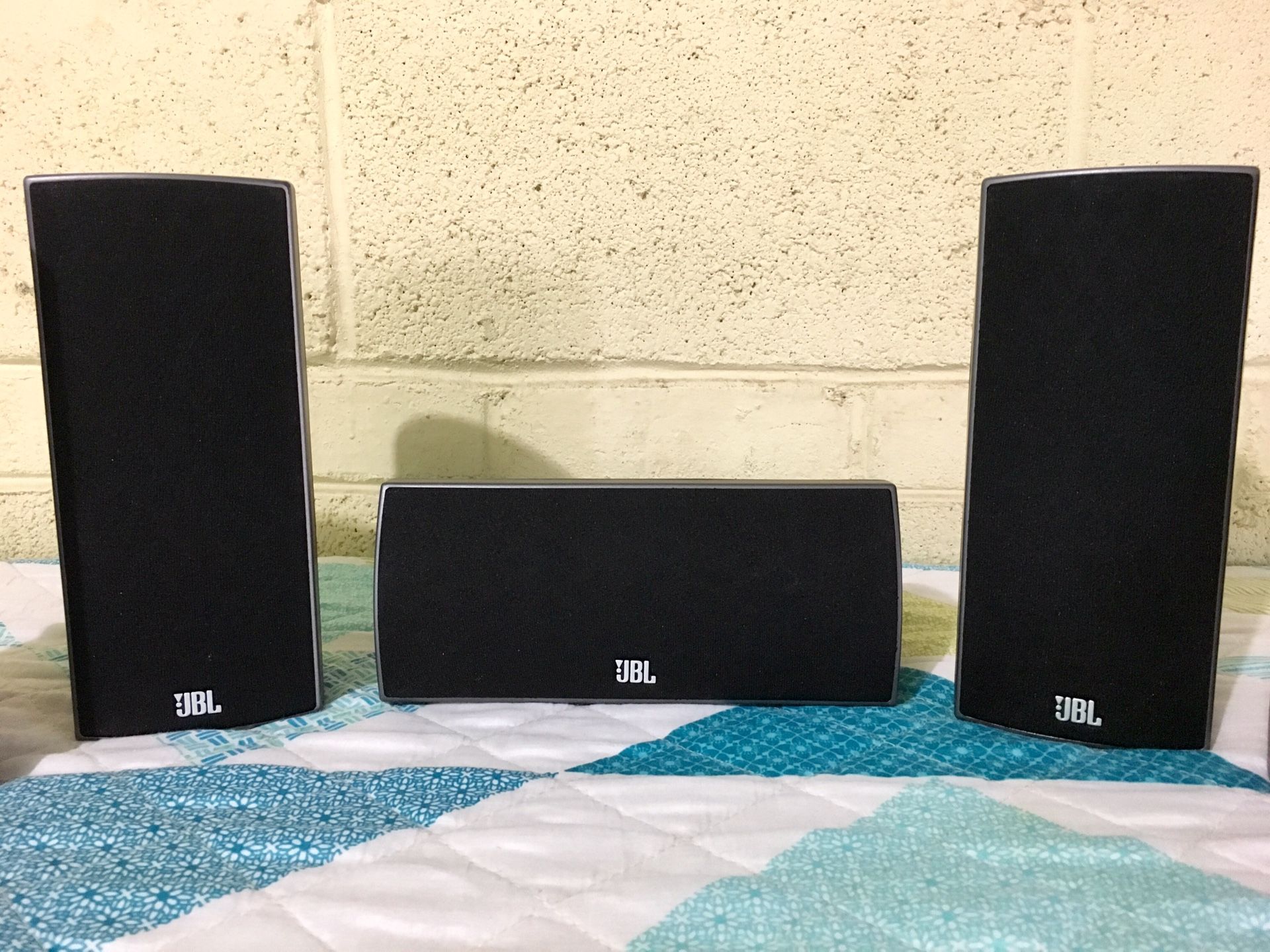 JBL Center & Satellite Speaker Set 160SICEN 160SISAT pick up skokie IL