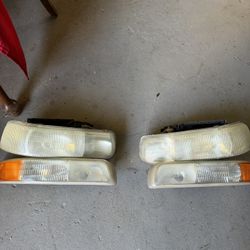 03-07 Tahoe Suburban Headlights 