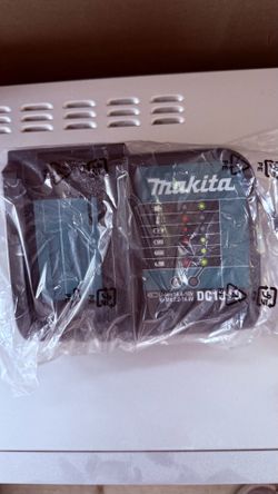 Brand new Makita 18 V charger for Makita batteries Brand new Makita 18 V charger for Makita batteries battery