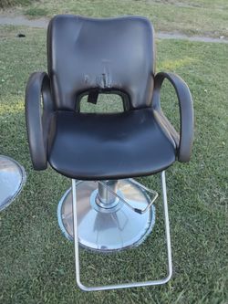 Black Hydraulic Salon Barber Chair