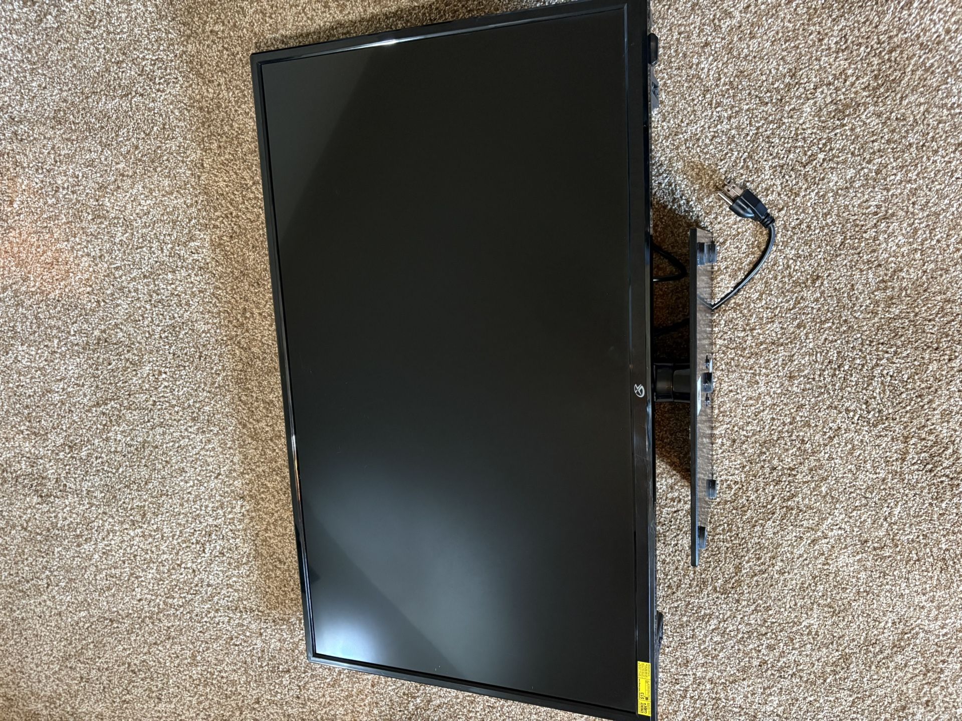 GPX 32 inch TV