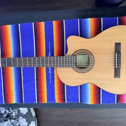 Classical ce  guitar