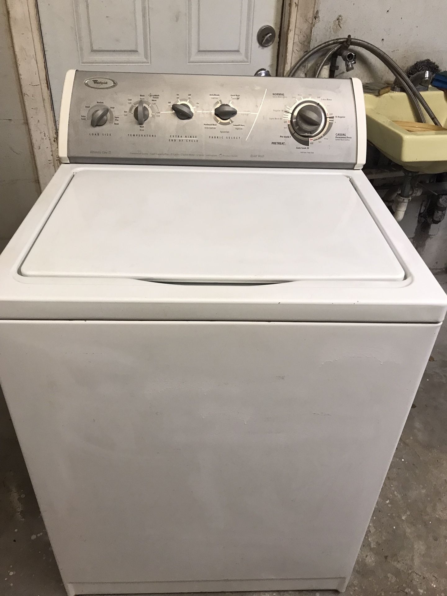 WHIRLPOOL WASHER IN GREAT WORKING CONDITION
