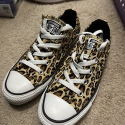 Cheetah converse 