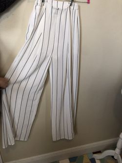 Two piece jasmin pants and cropped halter top. Small