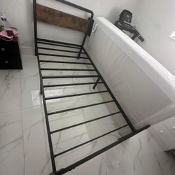 Twin Bed 