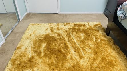 Gold Indochine Hand Tufted Area Rug | Great Condition