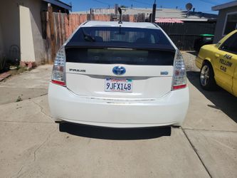 Toyota priuss 2010
