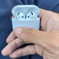 AirPods 4th Generation