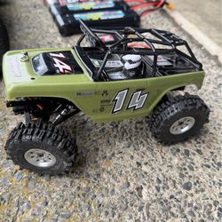 Upgraded axial SCX24
