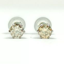 .50 Ct 1/2 Ct Natural Diamond Platinum Solitaire Studs