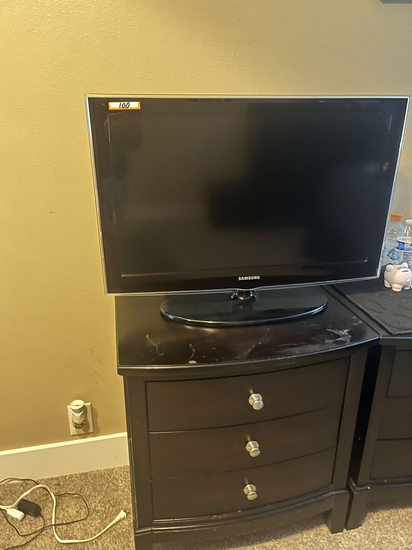 SAMSUMG  TV 32 “