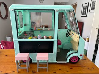 Our generation food truck with accessories