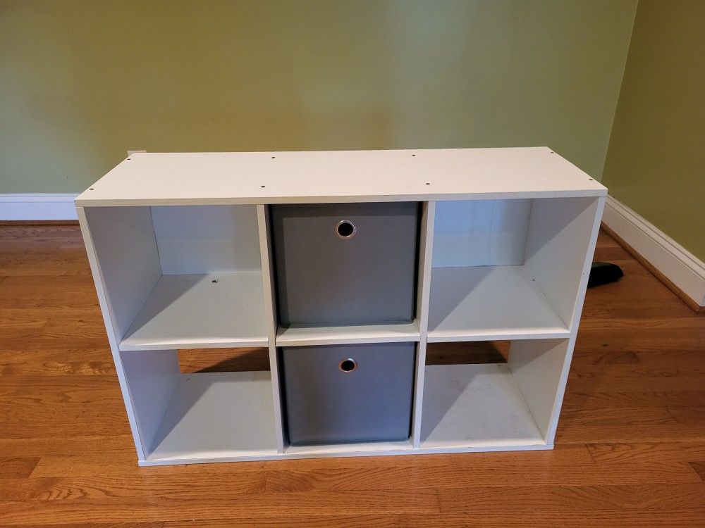 White CUBE shelf ( 2 Available)
