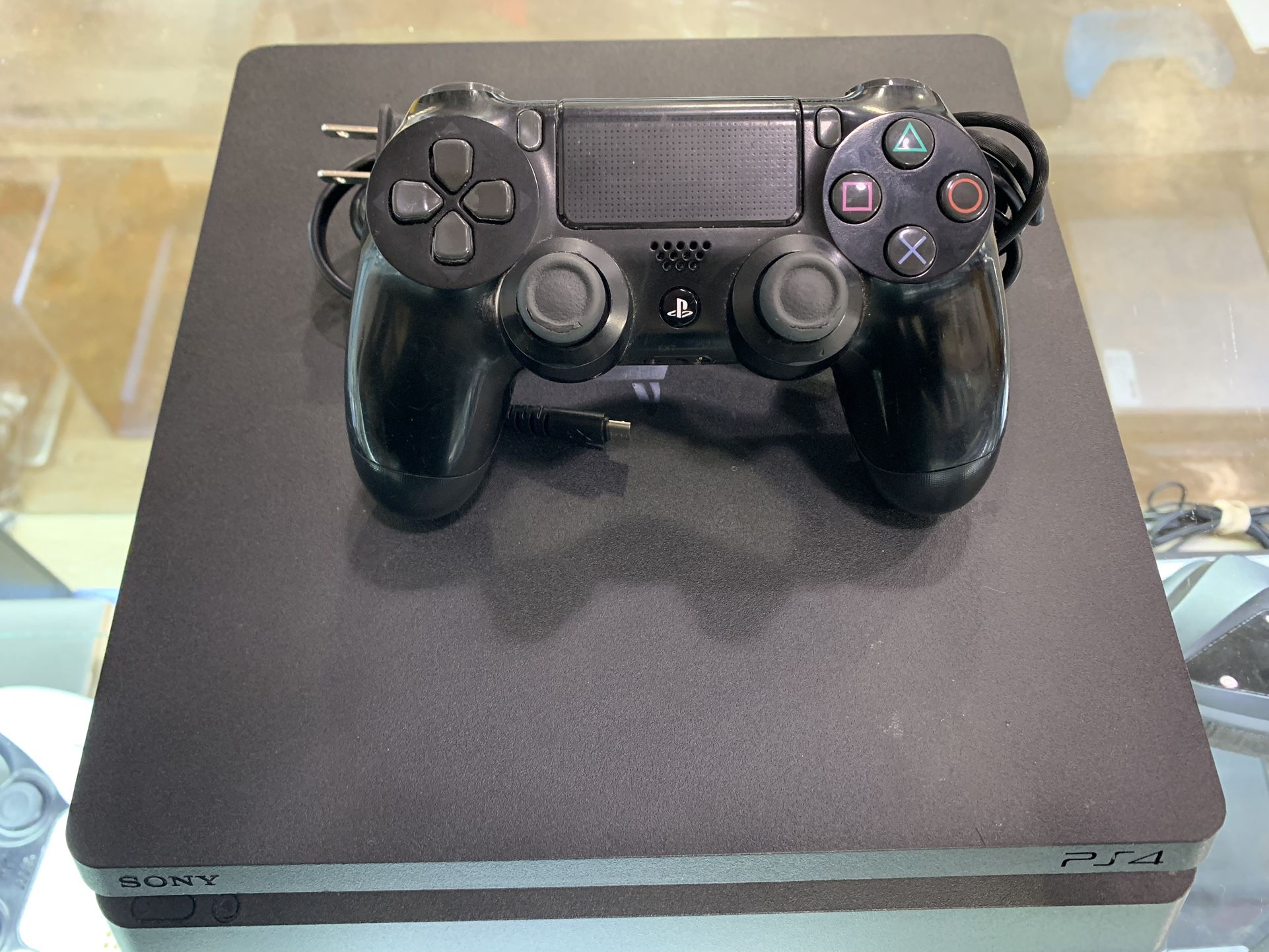 PS4 Slim