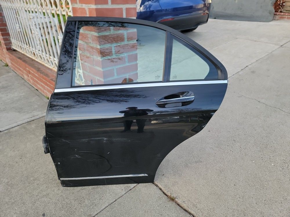 Mercedes C250 /C300 DOOR/MIRROR 