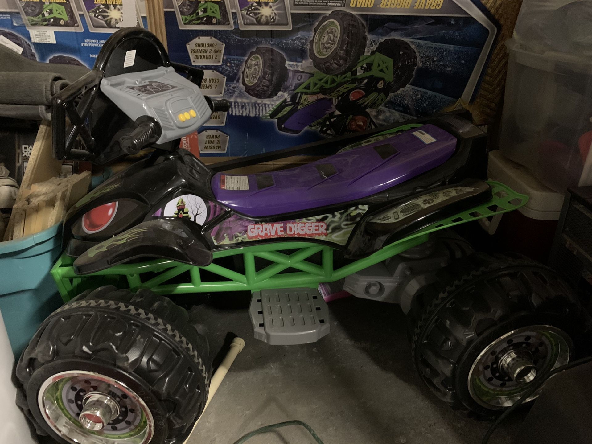 Grave digger 4wheeler