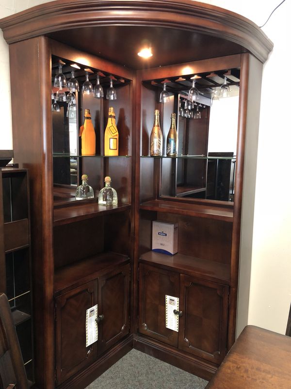 Corner Bar Unit for Sale in Stockton, CA - OfferUp