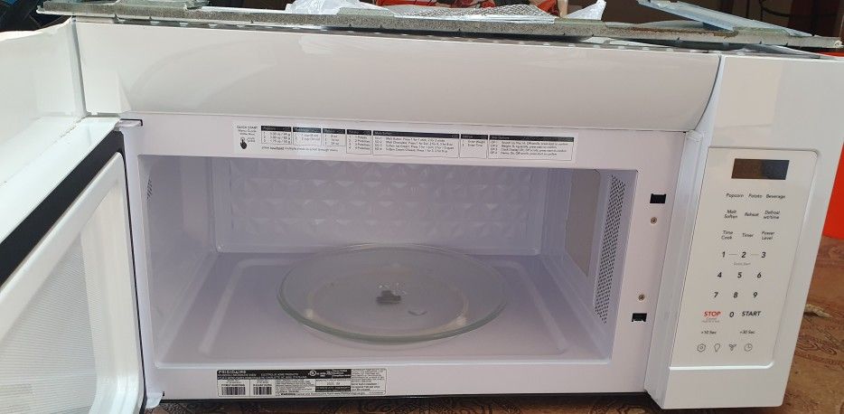 Microwave Oven