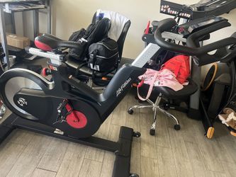 IC 5 Life Fitness Indoor Cycle