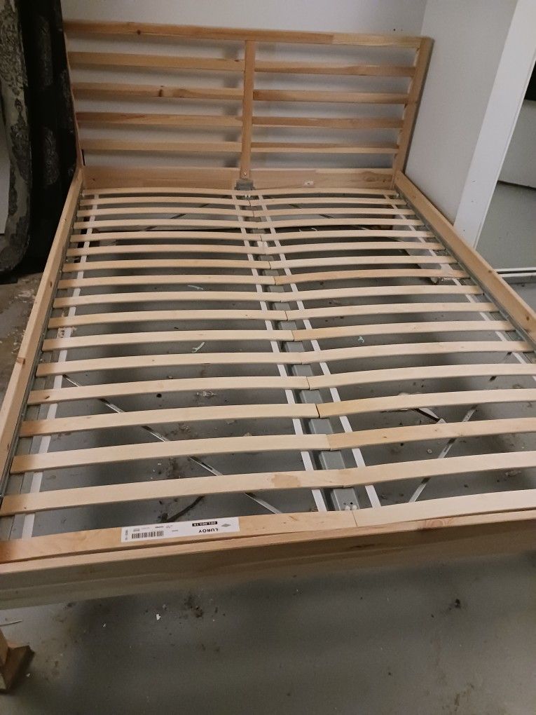 Queen Wooden BED FRAME