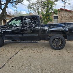 G,MC 2013  140,000  Milles