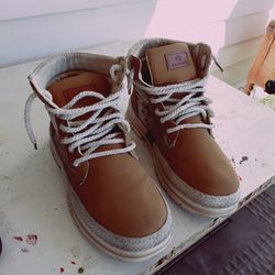 Cahhtrn Size 10 1/2 Boots 