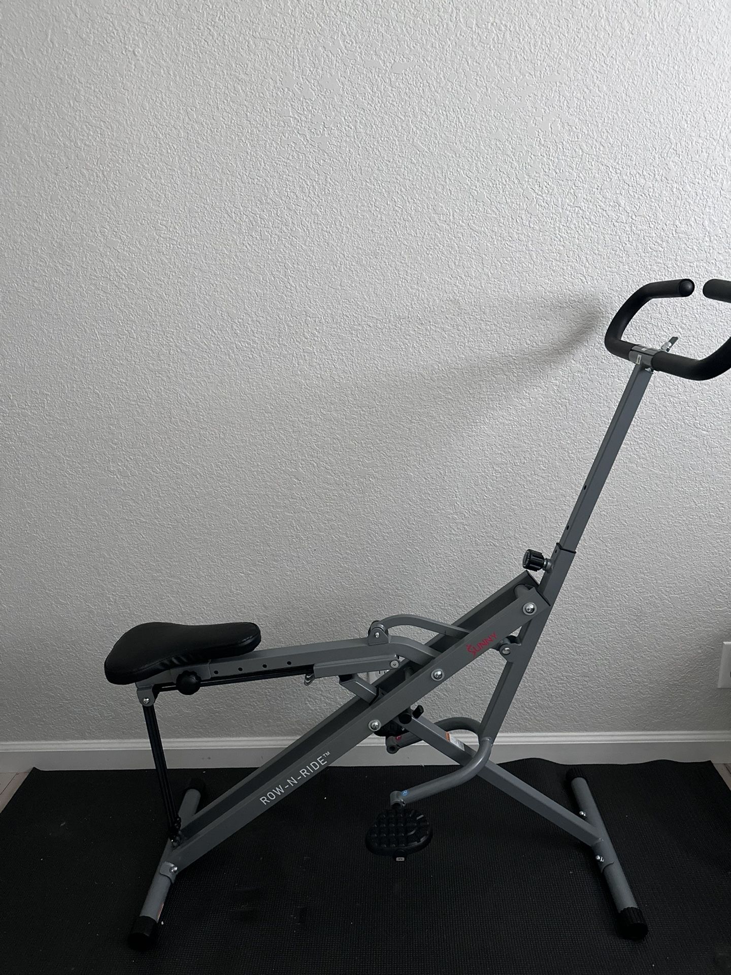Row-N-Ride Exercise Machine – Great Condition! 