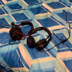 Hyper X And Ps4 Headsets For Sale!!! Highest Offer Takes Them Both