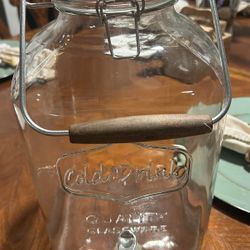 Mason Jar Drink Dispenser. Read Description 