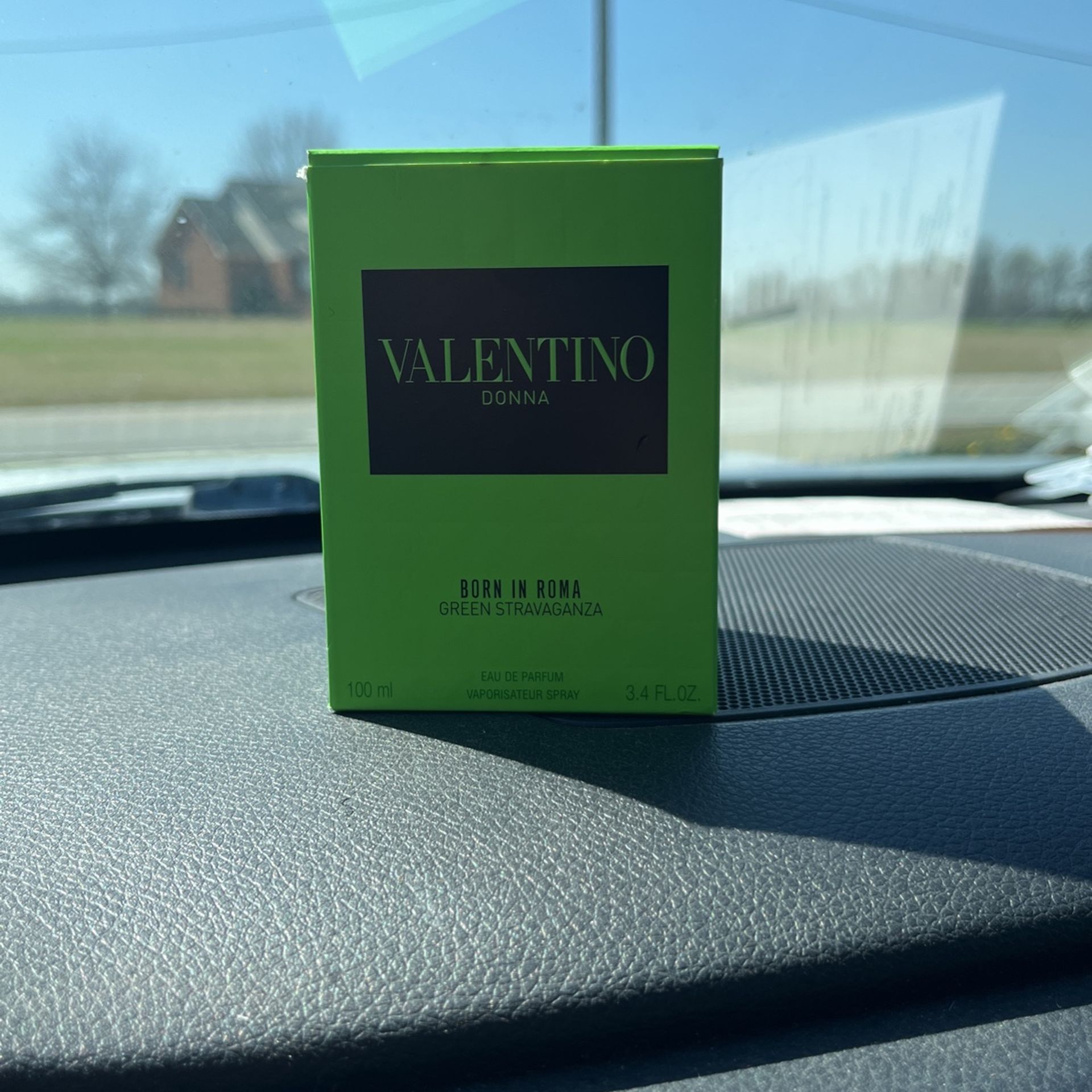 Valentino Donna: Born In Roma