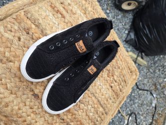 Mudd Black Sherpa Slip-On Sneakers